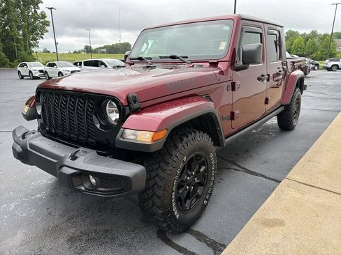Used 2021 Jeep Gladiator Sport AWD/4WD image 3