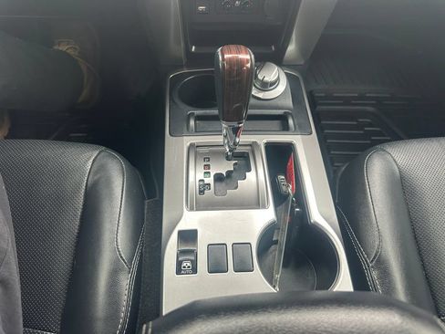 Used 2022 Toyota 4Runner Limited AWD/4WD image 17