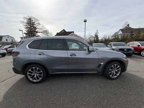 Used 2024 BMW X5 xDrive40i w/ Premium Package image 7