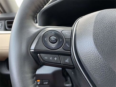 Used 2023 Toyota RAV4 XLE Premium image 25