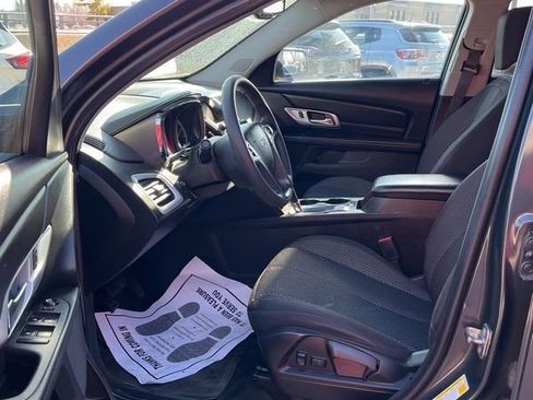 Used 2017 GMC Terrain SLE image 3