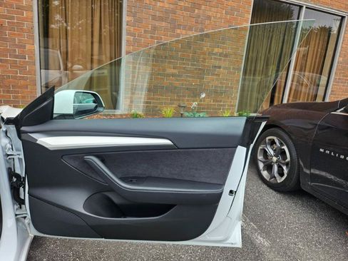 Used 2023 Tesla Model 3 Standard Range RWD image 57