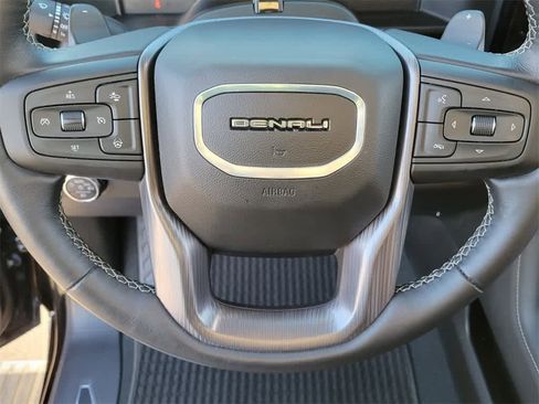 Used 2024 GMC Sierra 1500 Denali Ultimate image 18