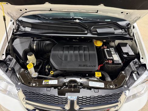 Used 2019 Dodge Grand Caravan SE image 63