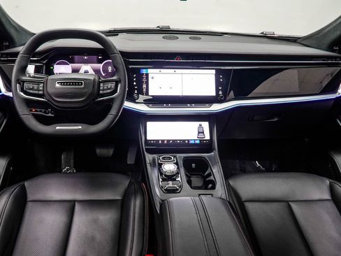 Used 2024 Jeep Wagoneer Launch Edition image 5