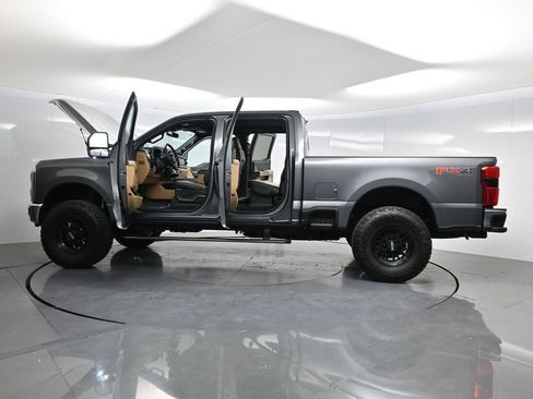 Used 2024 Ford F250 Lariat AWD/4WD image 40