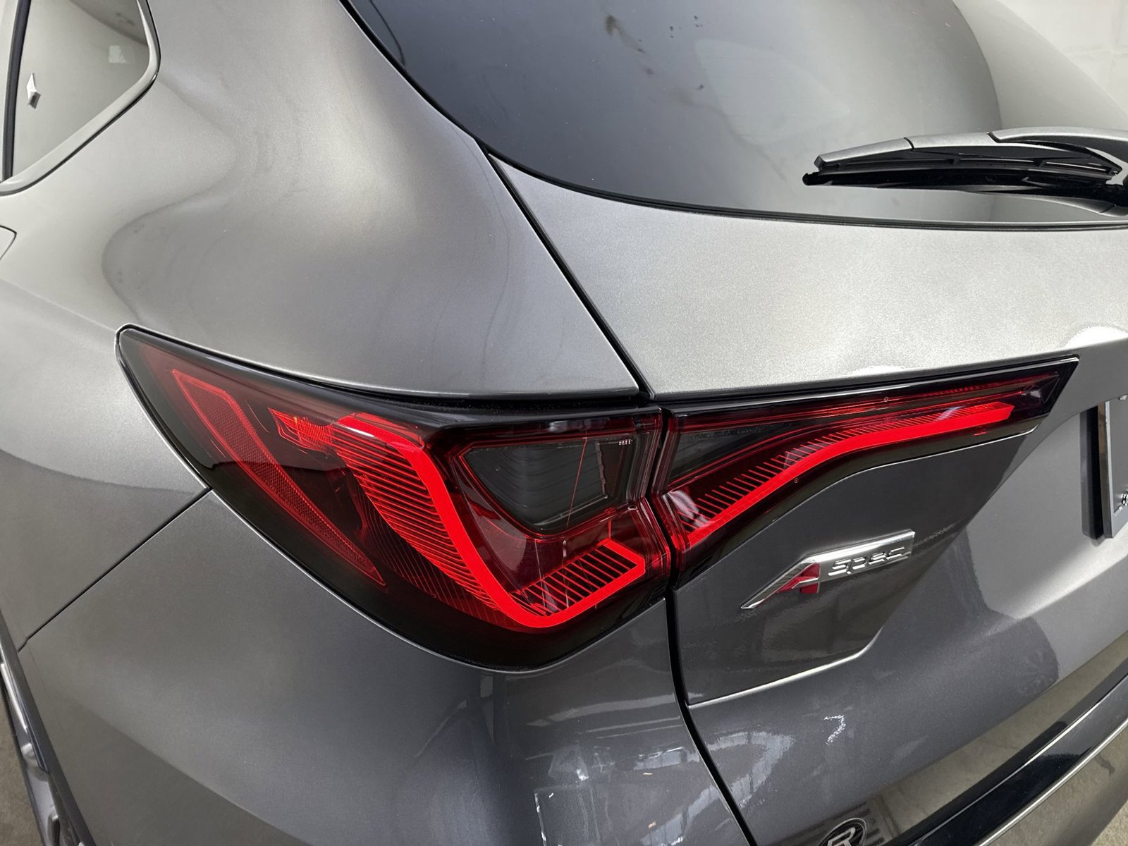 Used 2025 Acura MDX A-Spec AWD/4WD image 33