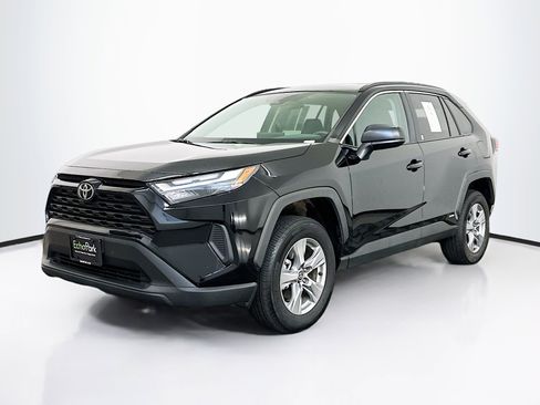 Used 2025 Toyota RAV4 LE image 3