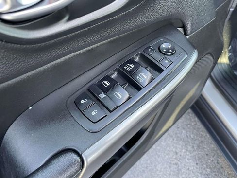 Used 2019 Jeep Cherokee Latitude Plus image 26