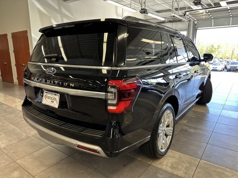 Certified 2022 Ford Expedition Platinum image 14