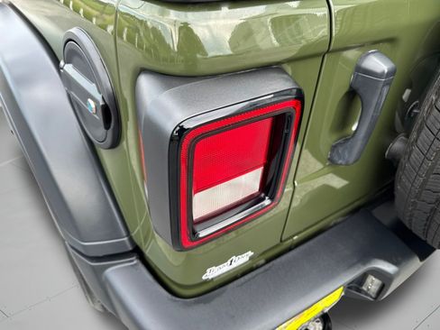 Used 2020 Jeep Wrangler Unlimited Sport S AWD/4WD image 37
