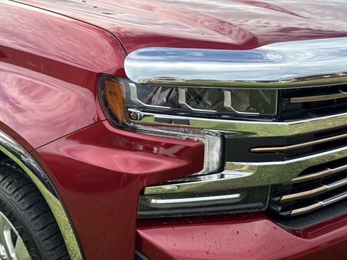 Used 2021 Chevrolet Silverado 1500 High Country w/ Technology Package RWD image 9
