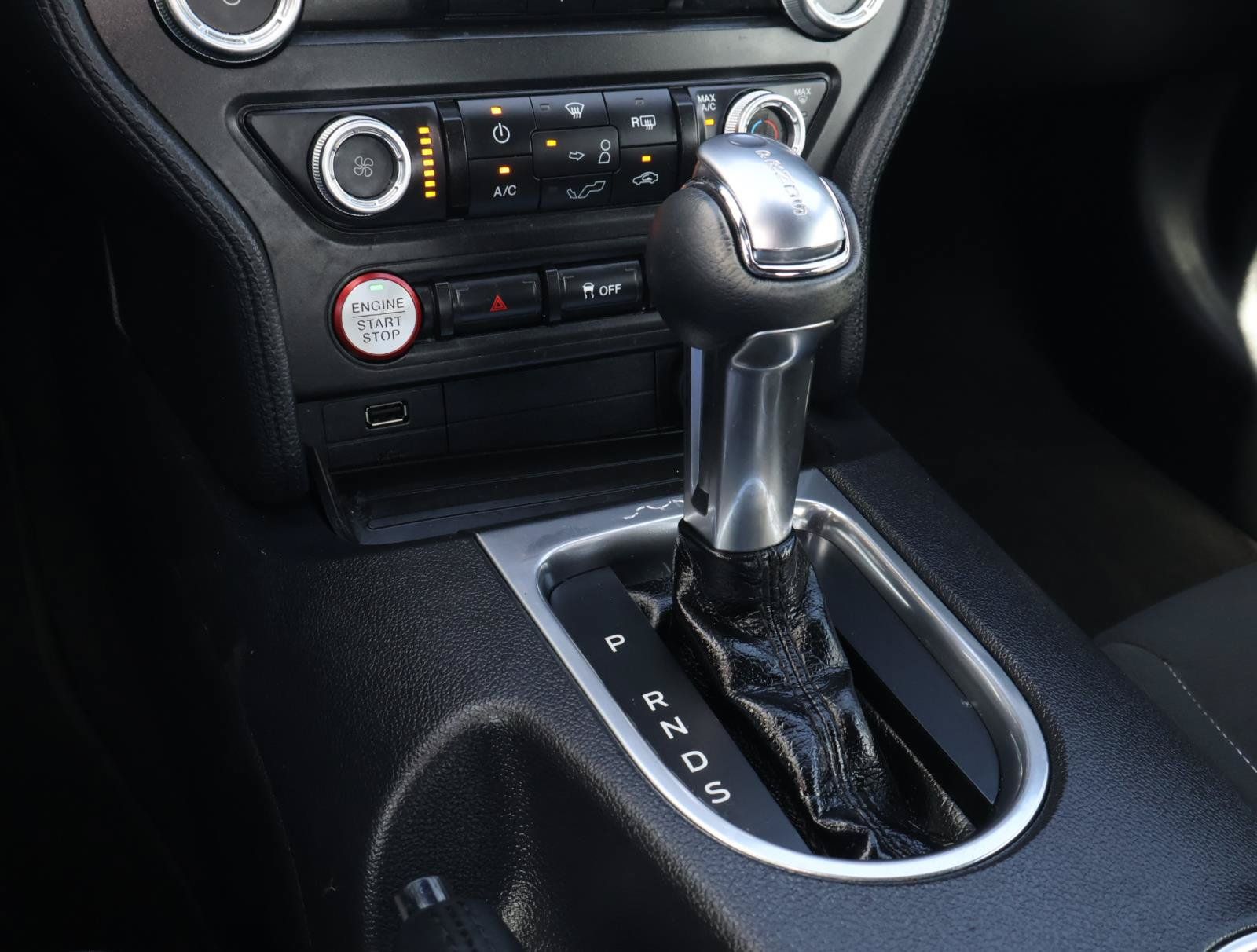 Used 2020 Ford Mustang Coupe RWD image 20