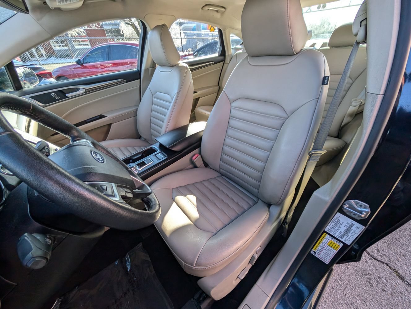 Used 2020 Ford Fusion SEL FWD image 16