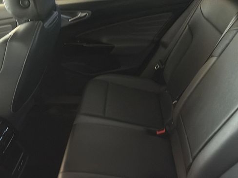 Used 2023 Volkswagen ID.4 Pro S image 8