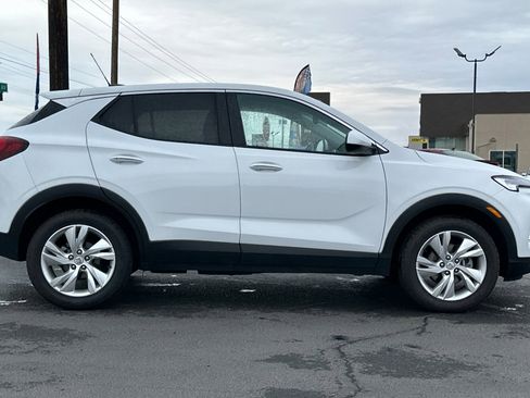 Used 2025 Buick Encore GX Preferred image 3