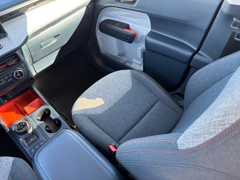 Used 2022 Ford Maverick XLT image 15