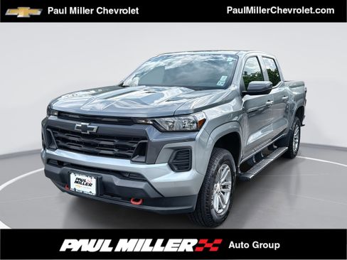 Certified 2026 Chevrolet Colorado LT AWD/4WD image 1