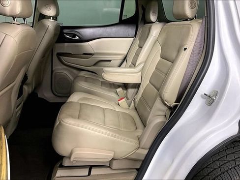 Used 2019 GMC Acadia Denali w/ Technology Package AWD/4WD image 3