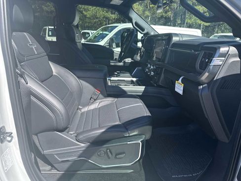 Used 2025 Ford F350 Platinum image 12