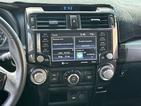 Used 2021 Toyota 4Runner Venture AWD/4WD image 17