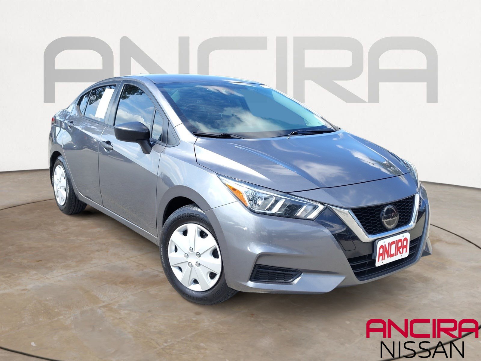 Used 2021 Nissan Versa S FWD image 1