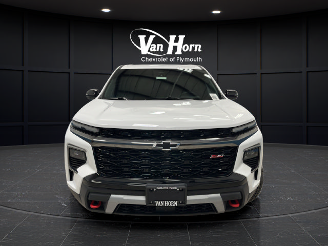 Used 2024 Chevrolet Traverse Z71 AWD/4WD image 2