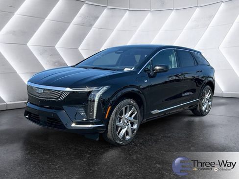 New 2026 Cadillac Optiq Luxury 1 w/ LPO, Floor Liner Package RWD image 1