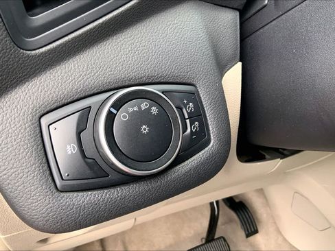 Used 2016 Ford Escape SE w/ Equipment Group 201A FWD image 34