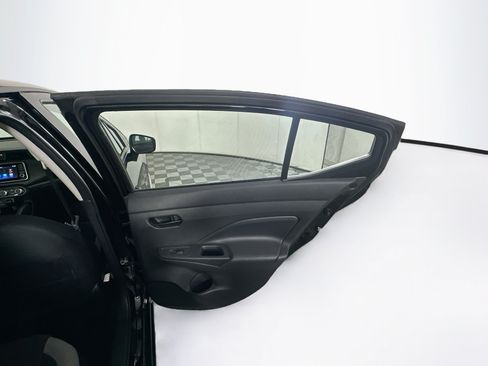 Used 2025 Nissan Versa S FWD image 28