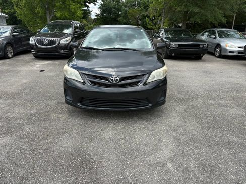 Used 2013 Toyota Corolla L FWD image 2