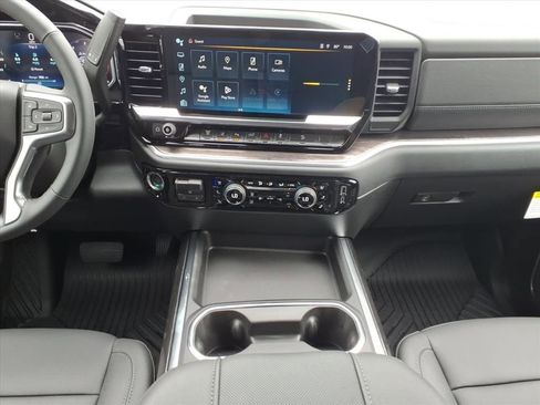 New 2026 Chevrolet Silverado 2500 LTZ w/ LTZ Convenience Package AWD/4WD image 22