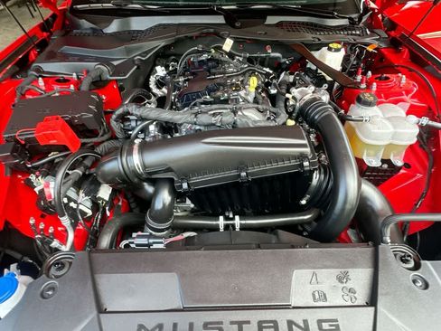 Used 2025 Ford Mustang Premium RWD image 12