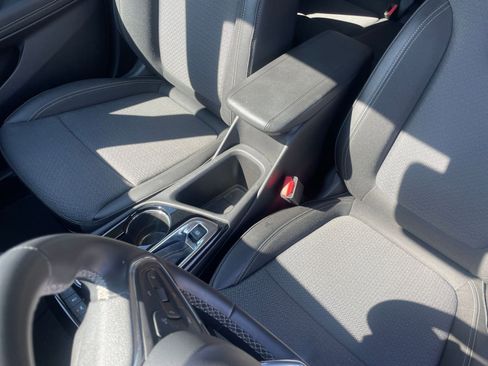 Used 2025 Buick Encore GX Preferred FWD image 35
