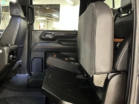 Used 2025 GMC Sierra 2500 AT4 w/ AT4 Premium Plus Package AWD/4WD image 25