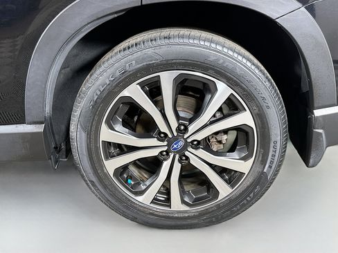 Used 2020 Subaru Forester Limited w/ Popular Package #3 image 32