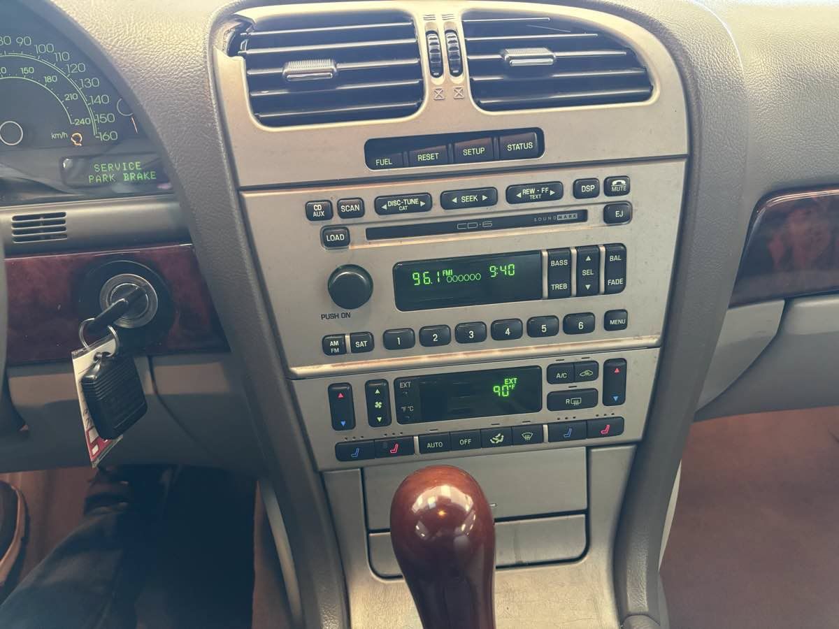 Used 2004 Lincoln LS RWD image 15