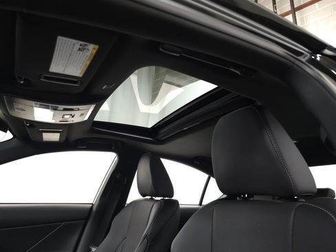 Used 2025 Lexus IS 350 F Sport image 16