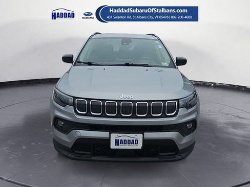Used 2022 Jeep Compass Latitude w/ Convenience Group AWD/4WD image 8