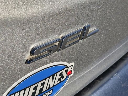 Used 2021 Ford Edge SEL w/ Convenience Package image 11