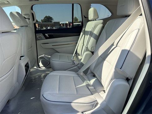 New 2026 Buick Enclave Avenir w/ Super Cruise Package image 23