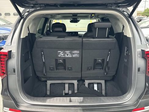 Used 2026 Kia Carnival SX Prestige FWD image 18