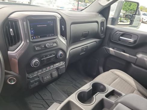 Used 2024 Chevrolet Silverado 2500 Custom w/ Custom Value Package AWD/4WD image 22