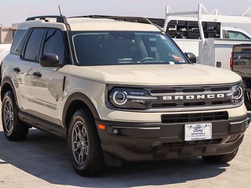 Used 2024 Ford Bronco Sport Big Bend w/ Convenience Package AWD/4WD image 3
