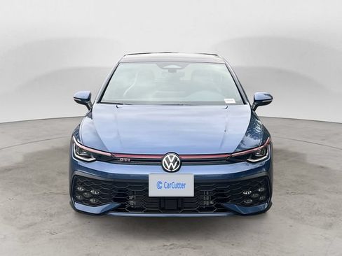 Used 2026 Volkswagen GTI SE FWD image 2