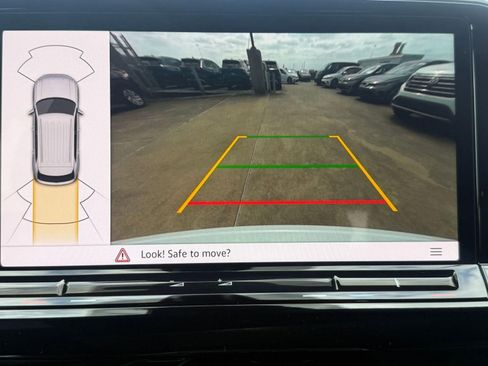 New 2026 Volkswagen Atlas Cross Sport SE image 25