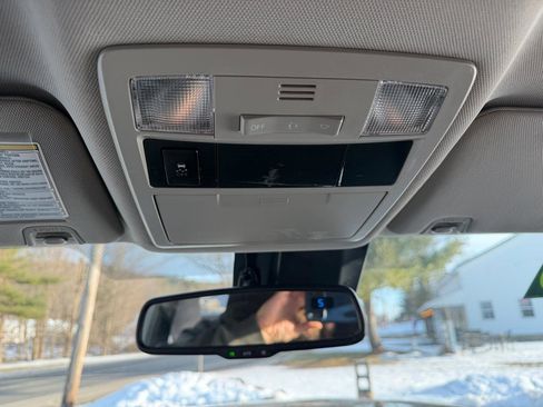 Used 2018 Toyota Tacoma SR5 image 32