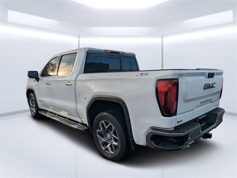 Used 2022 GMC Sierra 1500 SLT w/ SLT Premium Plus Package image 5