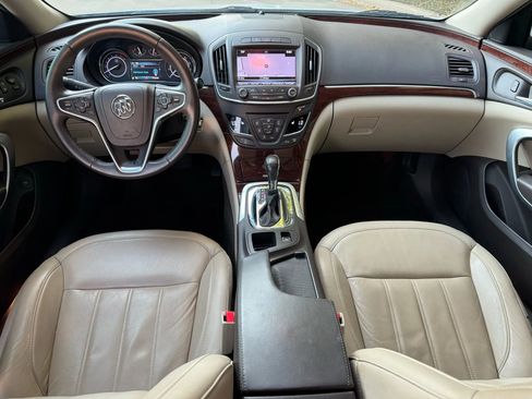 Used 2016 Buick Regal image 9