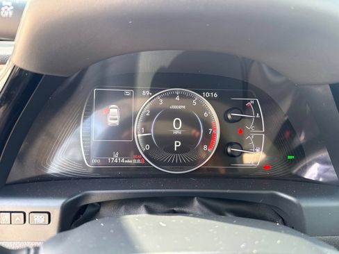 Used 2024 Lexus ES 350 w/ Technology Package FWD image 2